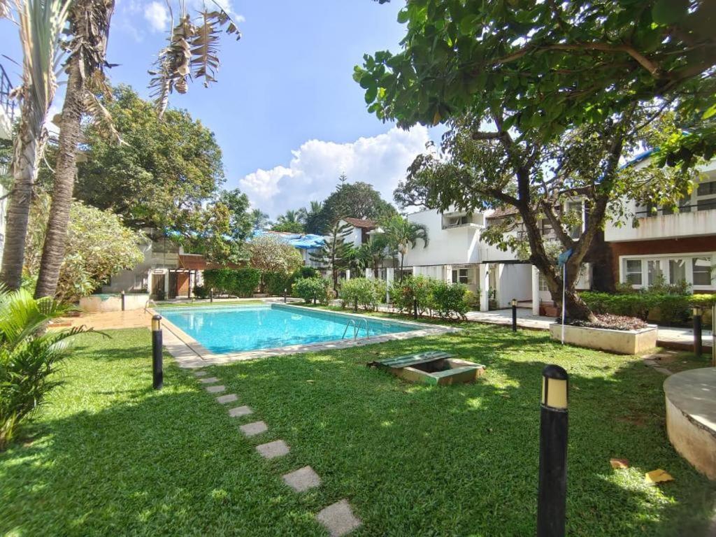 Villa M - Solitude 2 Candolim Goa 3Bhk, Pool Facing, Near Beach, Free Breakfast, Free Wifi And Prime Location ภายนอก รูปภาพ