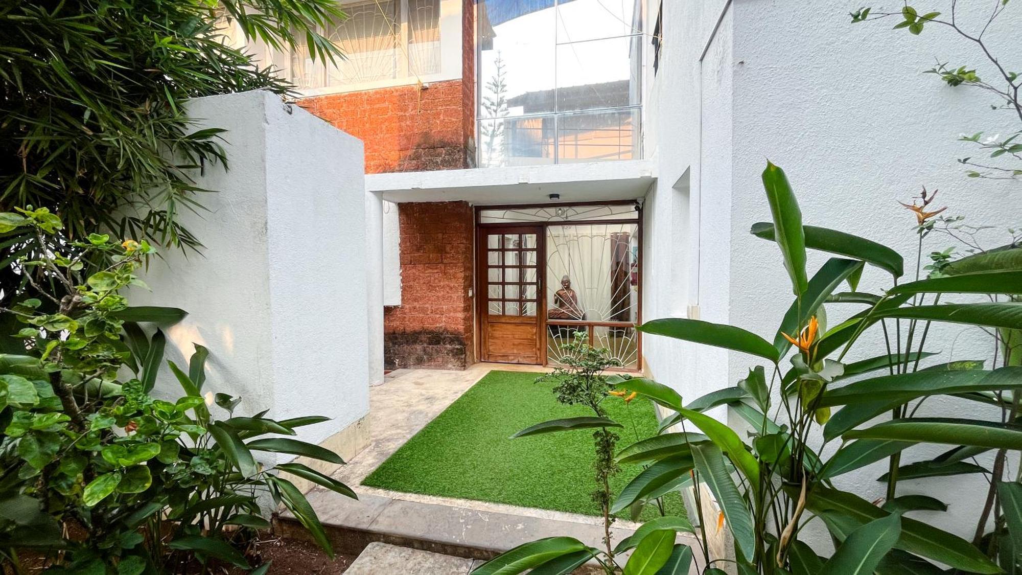 Villa M - Solitude 2 Candolim Goa 3Bhk, Pool Facing, Near Beach, Free Breakfast, Free Wifi And Prime Location ภายนอก รูปภาพ