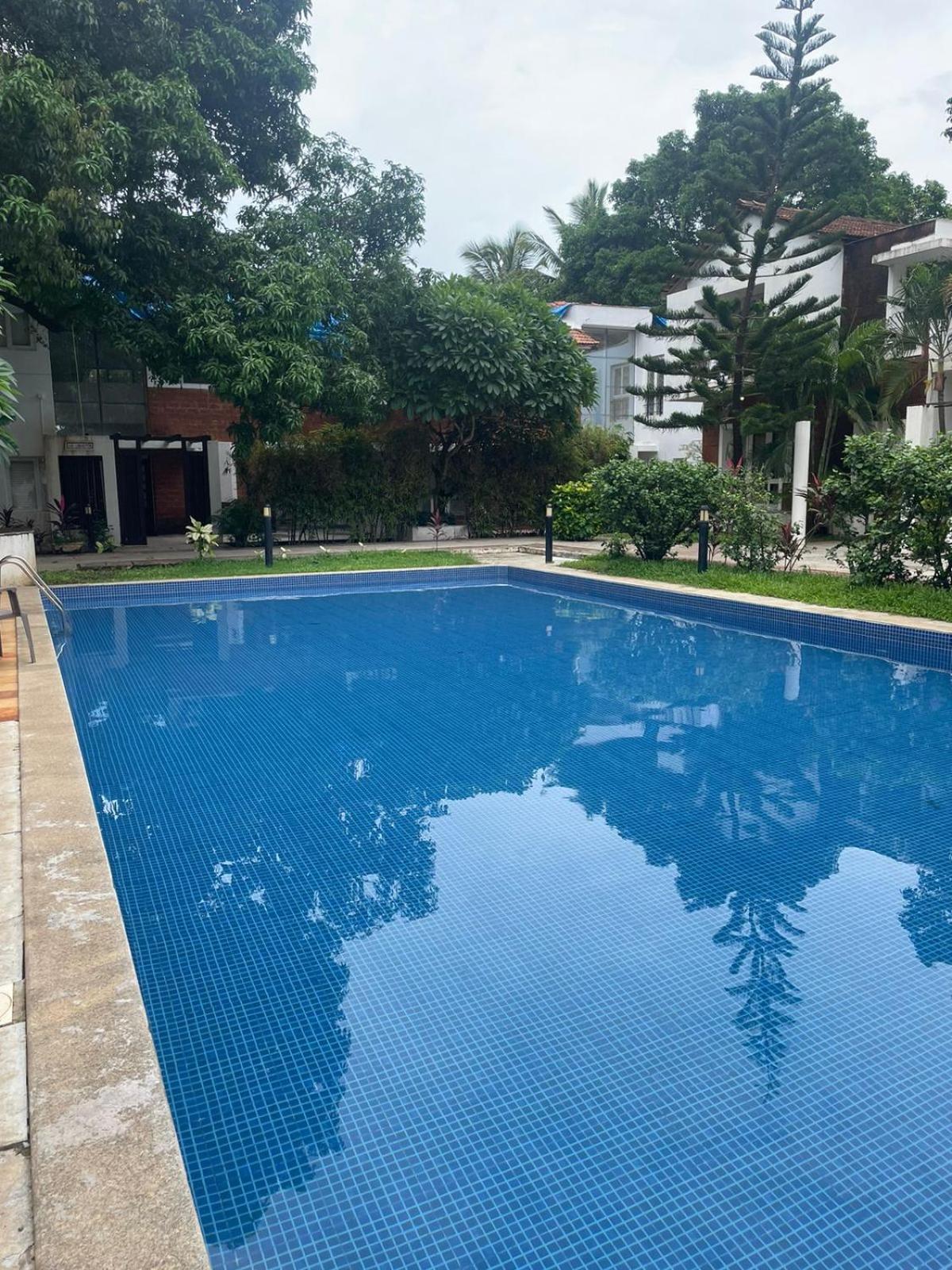Villa M - Solitude 2 Candolim Goa 3Bhk, Pool Facing, Near Beach, Free Breakfast, Free Wifi And Prime Location ภายนอก รูปภาพ
