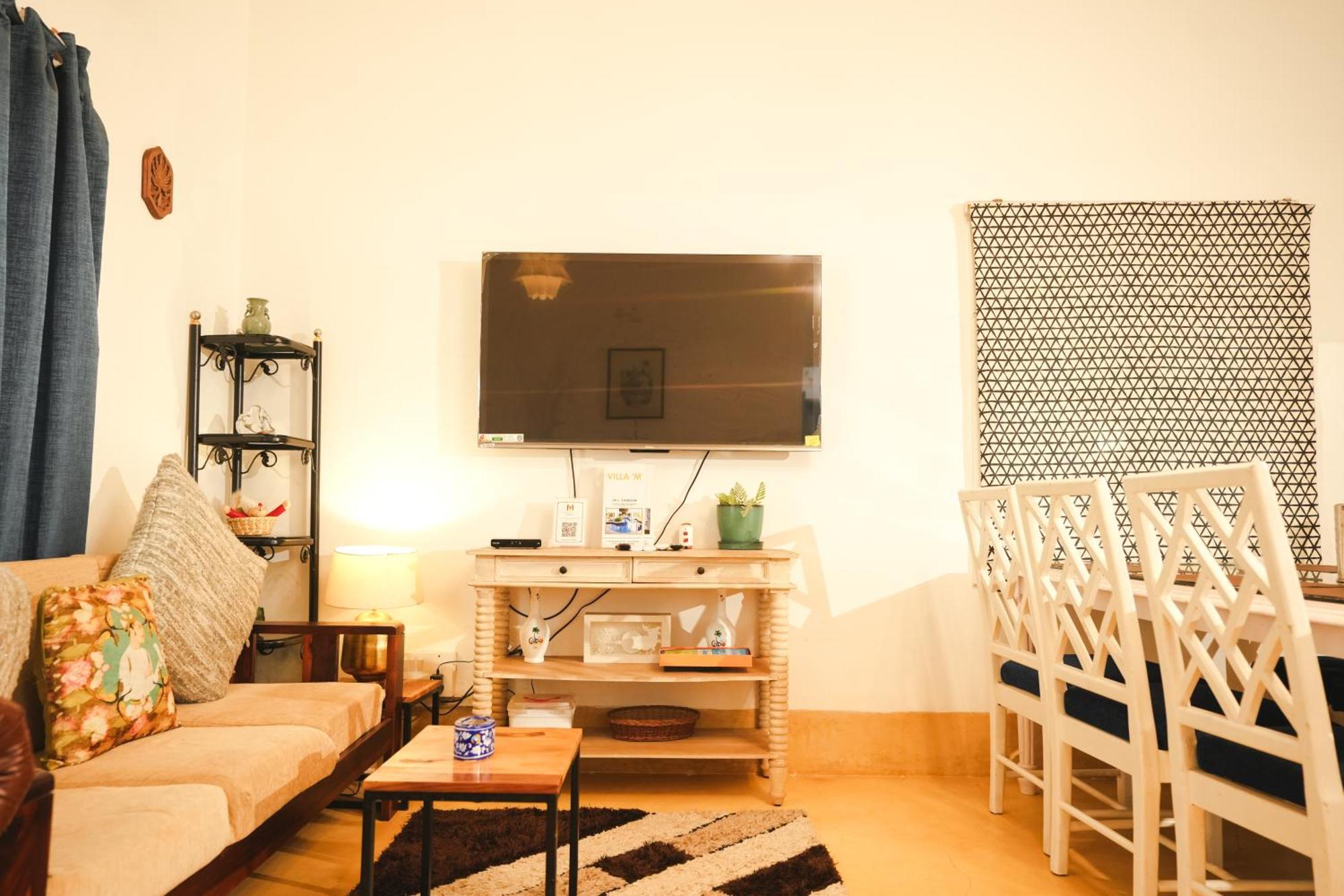 Villa M - Solitude 2 Candolim Goa 3Bhk, Pool Facing, Near Beach, Free Breakfast, Free Wifi And Prime Location ภายนอก รูปภาพ