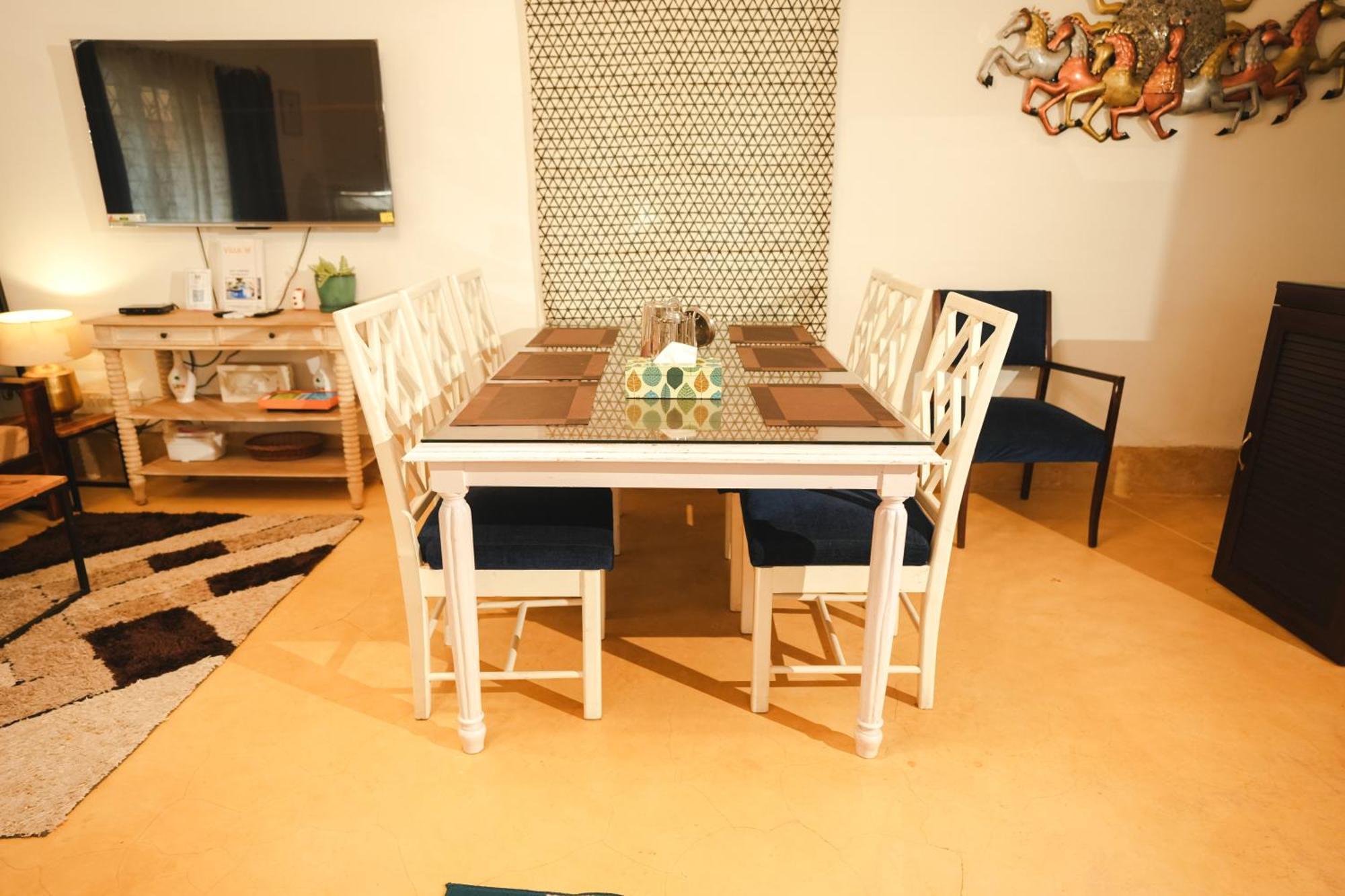 Villa M - Solitude 2 Candolim Goa 3Bhk, Pool Facing, Near Beach, Free Breakfast, Free Wifi And Prime Location ภายนอก รูปภาพ