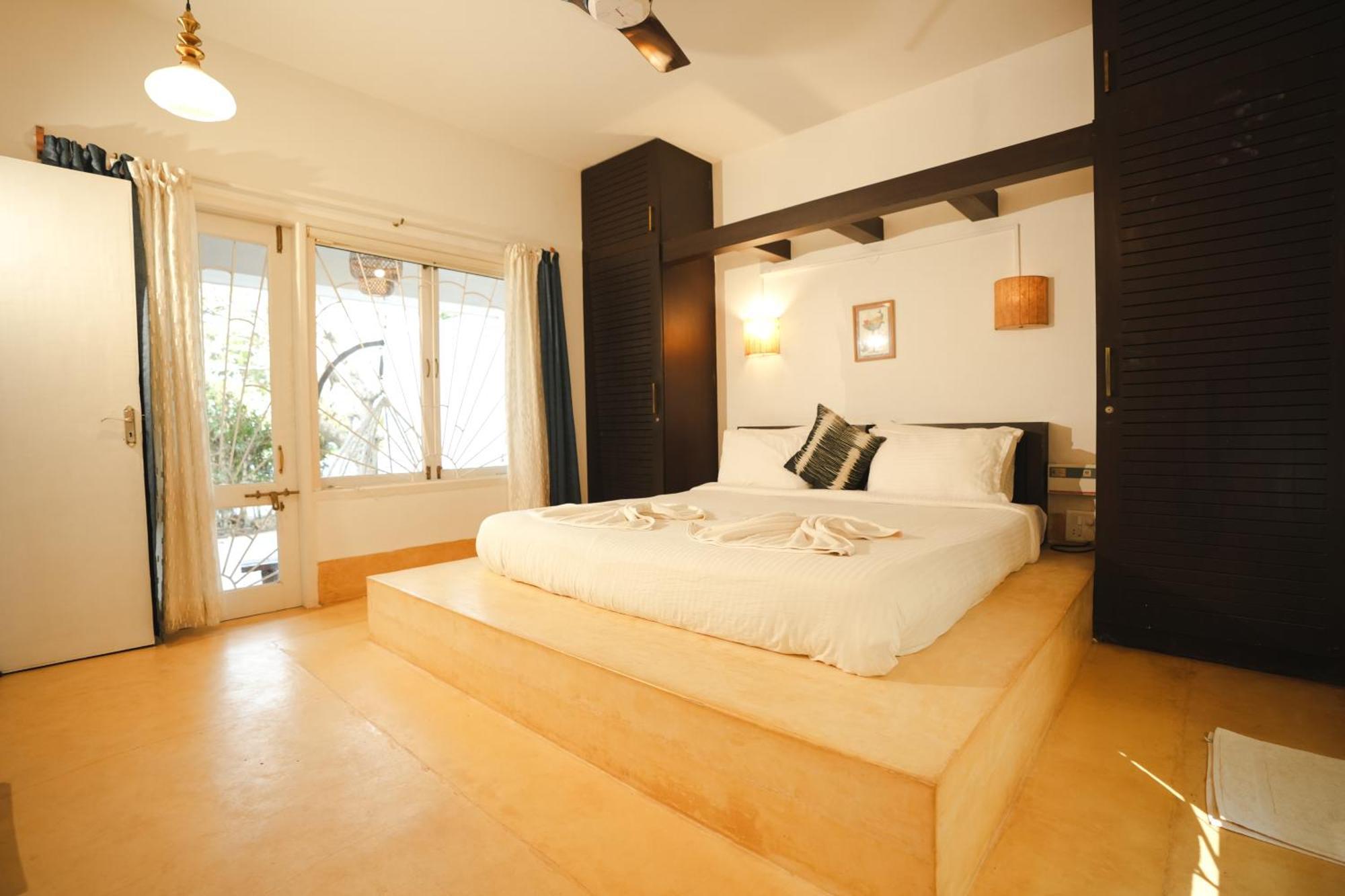 Villa M - Solitude 2 Candolim Goa 3Bhk, Pool Facing, Near Beach, Free Breakfast, Free Wifi And Prime Location ภายนอก รูปภาพ